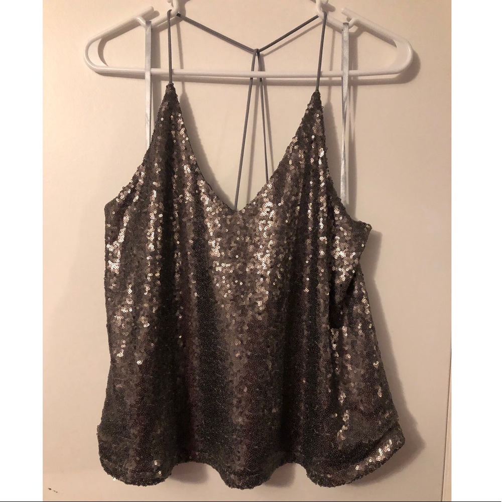 NWT!! Silver sequin top size L!!